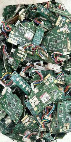 電子產(chǎn)品銷毀與計算機軟硬件技術(shù)開發(fā) 數(shù)字化時代的雙刃劍