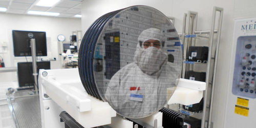 芯片危機(jī) 產(chǎn)能見(jiàn)頂下的全球供應(yīng)鏈困局